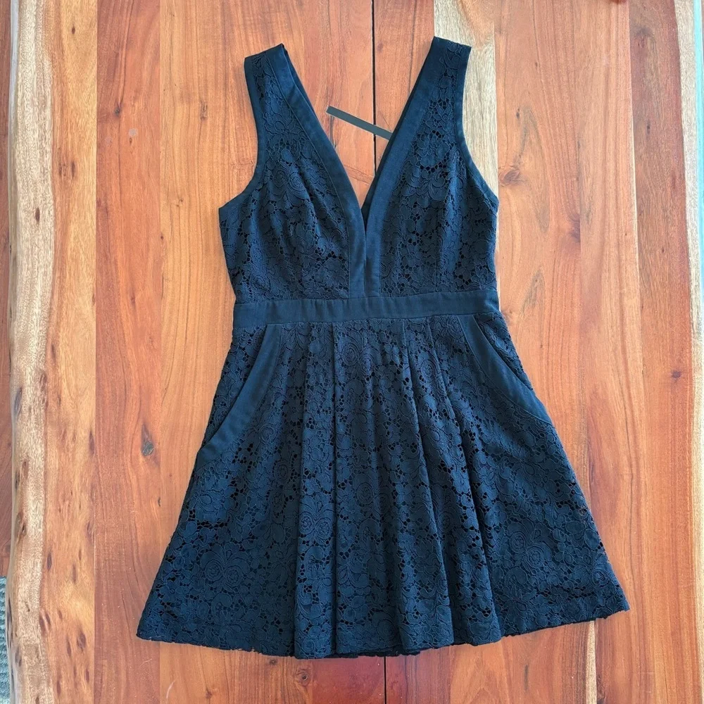 Free People chic black